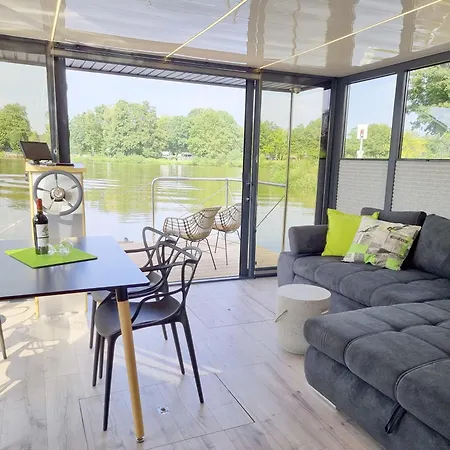 Hausboot Emsblick Сasa de vacaciones