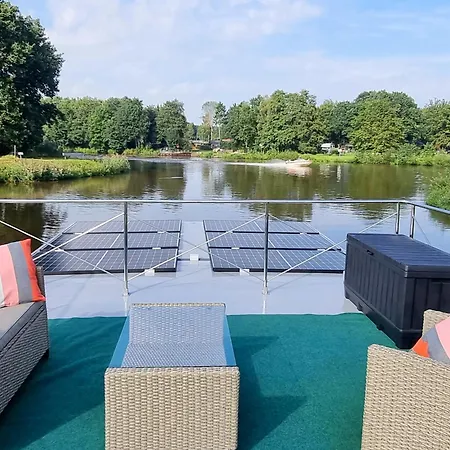 Hausboot Emsblick Сasa de vacaciones *